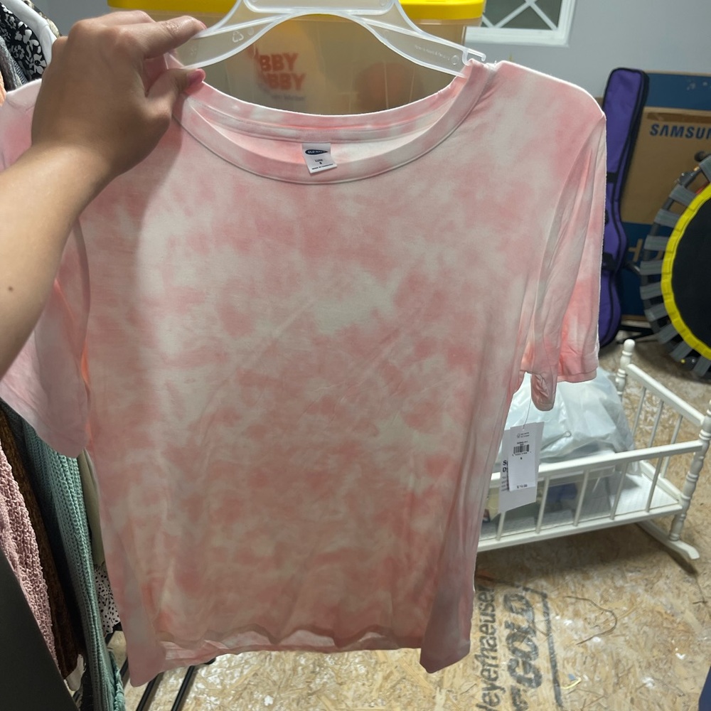 Old navy never been worn t shirt